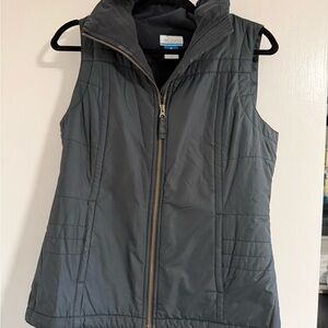 Columbia Women's Charcoal Gray Vest